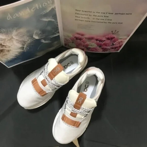 On Running Cloudnova White Pearl Brown🦊🦊 - Picture 3 of 4